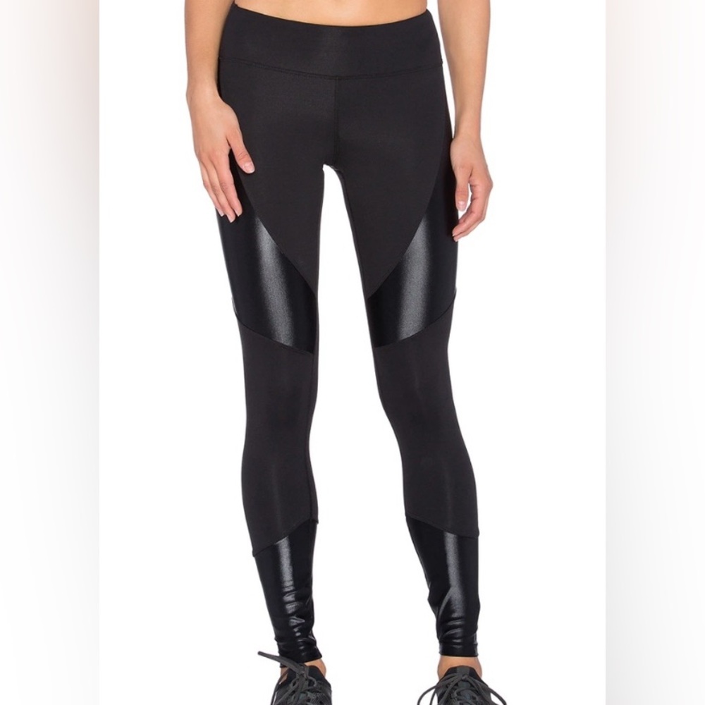 KORAL Forge Shiny Blackout Leggings Black Size L
